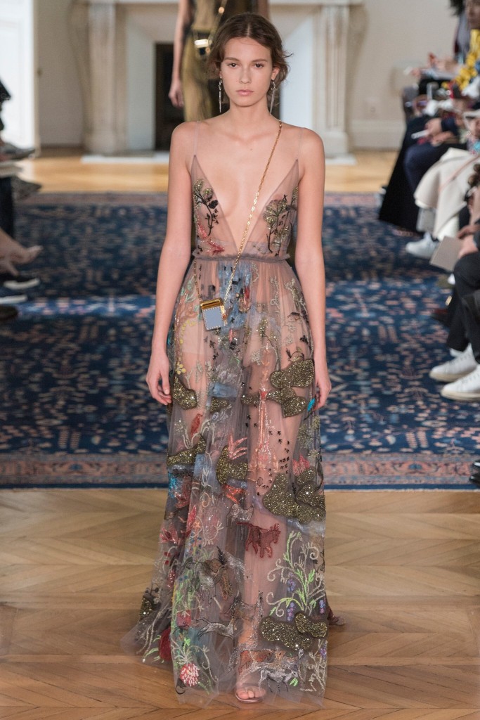 Valentino Spring 2017 Ready-to-Wear